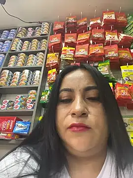 Snapshot of Miia_Jazmin chatting on 11.30.25 Miia Jazmin online show from 11.30.25