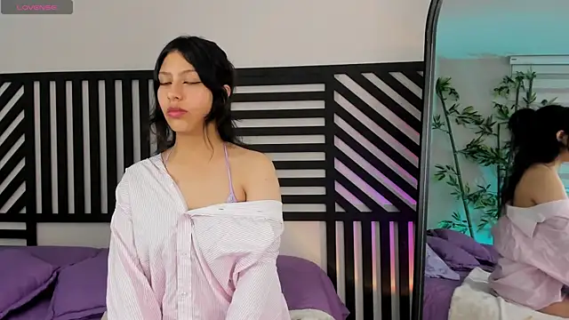 Savannah Cameron online show from 02.21.25