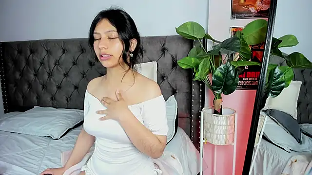 Savannah Cameron online show from 02.26.25