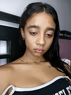 Zoe Sweett18 online show from 03.03.26