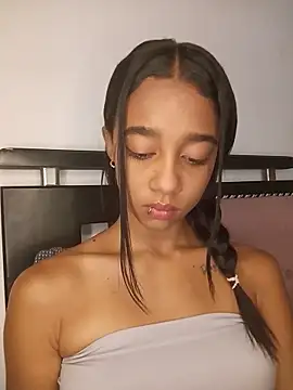 Zoe Sweett18 online show from 06.19.26