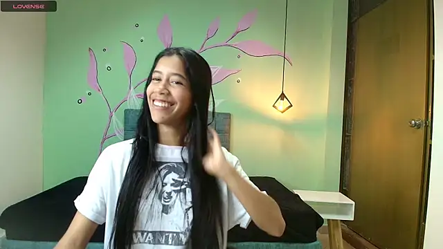 Connie Bell online show from 02.08.25