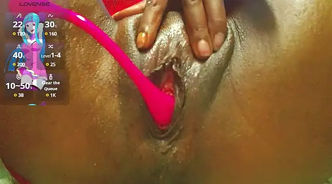 Snapshot of Biancalopez-02 chatting on 01.24.25 Biancalopez-02 online show from 01.24.25