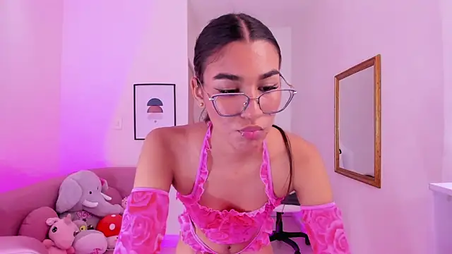 Snapshot of Dana_Paula chatting on 03.22.25 Dana Paula online show from 03.22.25