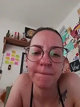 Snapshot of ana_liebert chatting on 11.08.25 ana liebert online show from 11.08.25