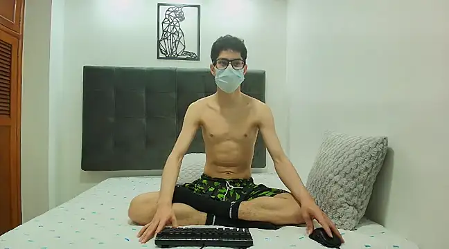 Snapshot of wolfandsky chatting on 02.01.25 wolfandsky online show from 02.01.25