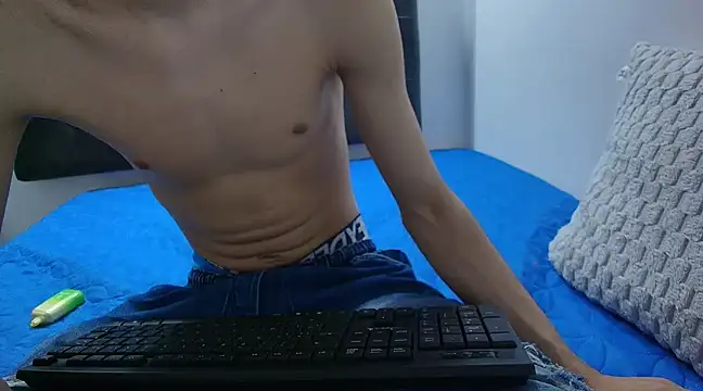 Snapshot of wolfandsky chatting on 02.28.25 wolfandsky online show from 02.28.25