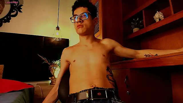 Snapshot of wolfandsky chatting on 10.06.25 wolfandsky online show from 10.06.25