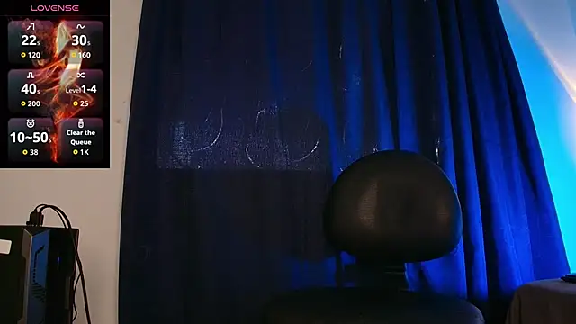 Snapshot of wolfandsky chatting on 10.15.25 wolfandsky online show from 10.15.25