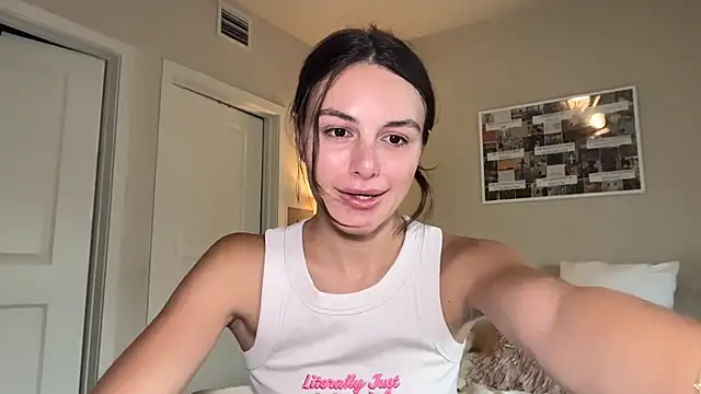 graciesmith27 online show from 04.29.26