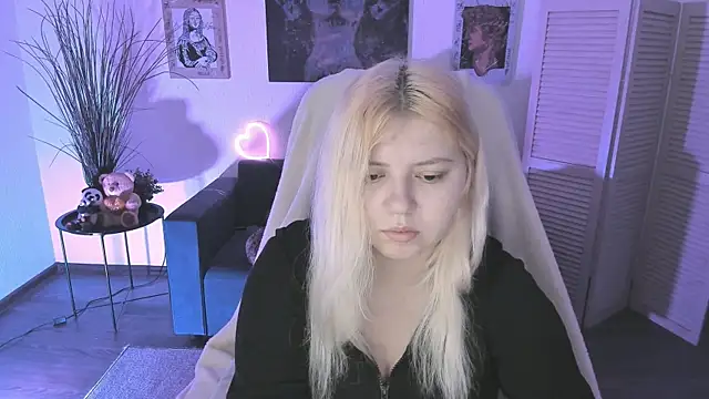 DiaAngell online show from 11.29.25