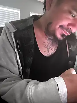 Snapshot of Burrrucecold00 chatting on 02.22.25 Burrrucecold00 online show from 02.22.25