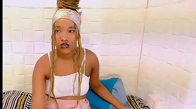 EroticSexyPrada online show from 03.13.25