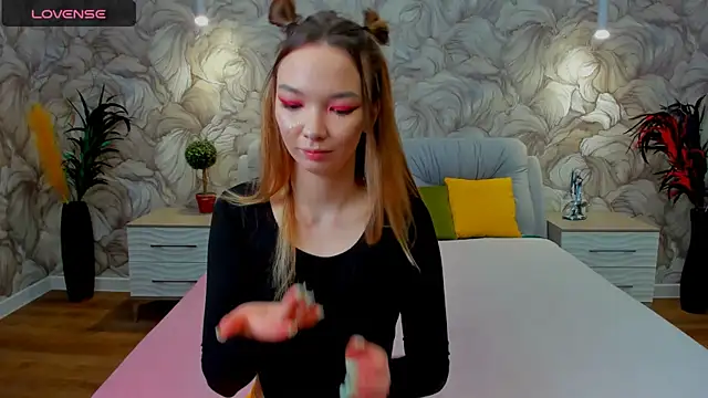 SusannJohnson online show from 03.19.25