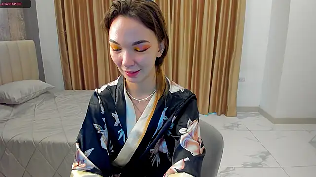 SusannJohnson online show from 11.10.25