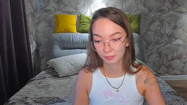 Snapshot of SusannJohnson chatting on 06.19.26 SusannJohnson online show from 06.19.26