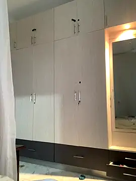 Snapshot of madell chatting on 10.31.25 madell online show from 10.31.25