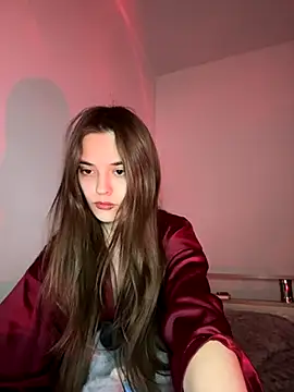 Snapshot of RayWillliams chatting on 11.18.25 RayWillliams online show from 11.18.25