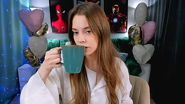 Snapshot of RayWillliams chatting on 02.18.26 RayWillliams online show from 02.18.26