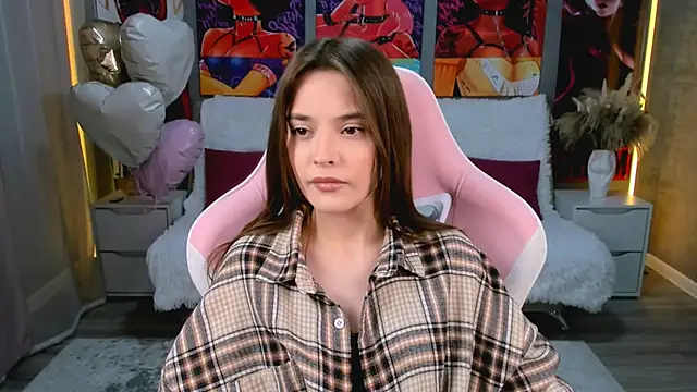 Snapshot of RayWillliams chatting on 03.08.26 RayWillliams online show from 03.08.26