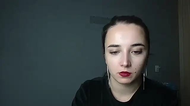 Eva Gloryy online show from 11.29.25