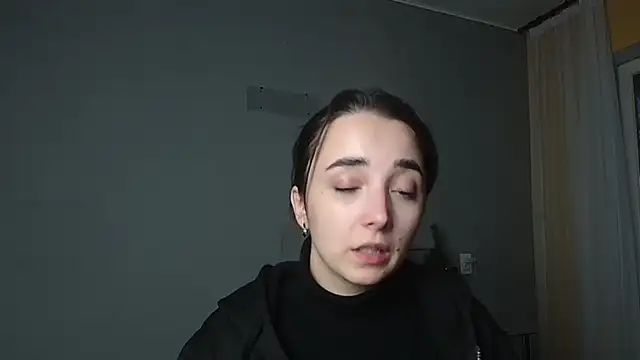 Eva Gloryy online show from 01.08.26