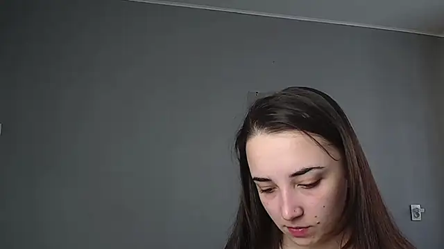 Eva Gloryy online show from 03.15.26