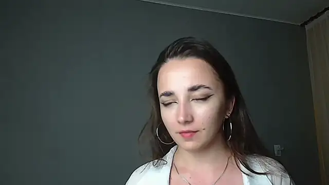 Eva Gloryy online show from 06.23.26