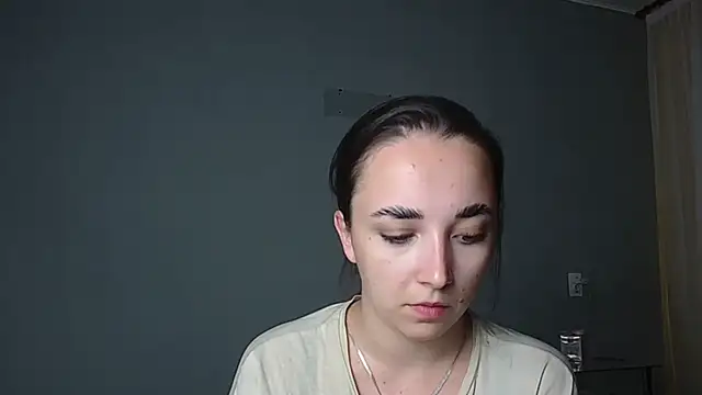 Eva Gloryy online show from 06.24.26