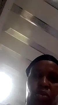 bubblendz1988 online show from 03.08.25