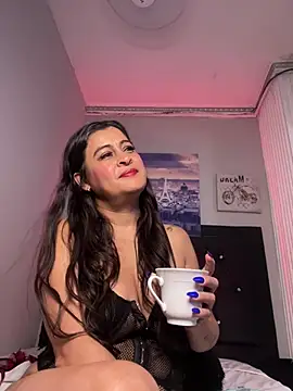 Snapshot of Lili__taylor chatting on 02.28.25 Lili taylor online show from 02.28.25