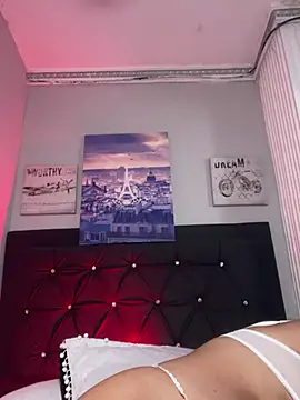 Snapshot of Lili__taylor chatting on 03.11.25 Lili taylor online show from 03.11.25