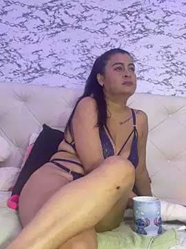 Snapshot of Lili__taylor chatting on 09.22.25 Lili taylor online show from 09.22.25