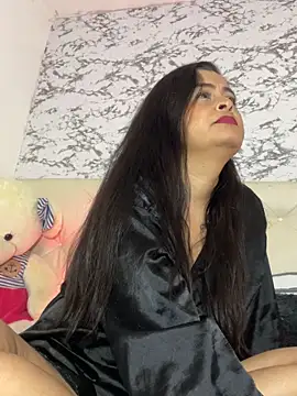 Snapshot of Lili__taylor chatting on 11.20.25 Lili taylor online show from 11.20.25