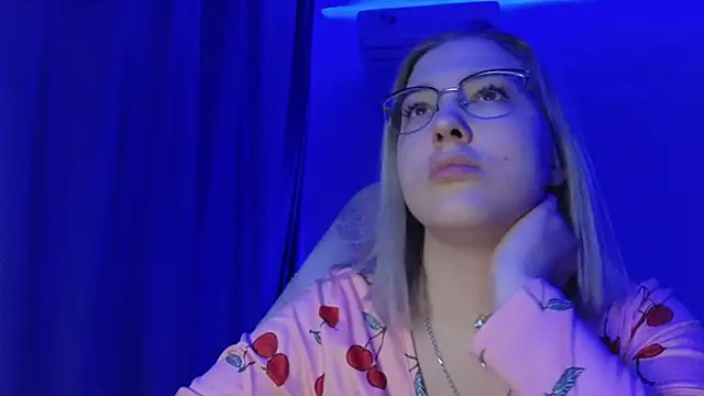 HotBrandyX online show from 01.13.26