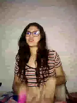 Snapshot of enid_greins chatting on 02.08.25 enid greins online show from 02.08.25