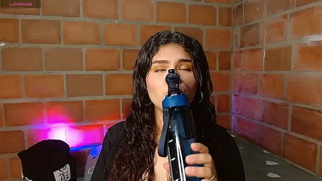 Snapshot of enid_greins chatting on 09.14.25 enid greins online show from 09.14.25