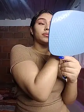 Snapshot of enid_greins chatting on 11.13.25 enid greins online show from 11.13.25