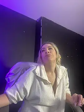 viktoria davis  online show from 03.05.25