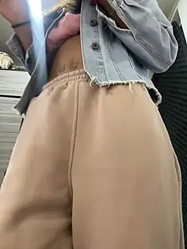 zoe storm online show from 02.07.25