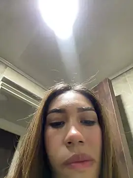 zoe storm online show from 02.13.25