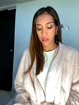 zoe storm online show from 10.11.25