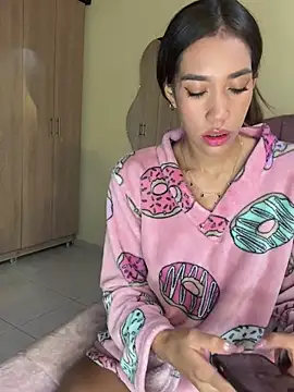zoe storm online show from 05.02.26