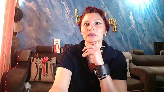 Snapshot of sachaclinford chatting on 11.01.25 sachaclinford online show from 11.01.25