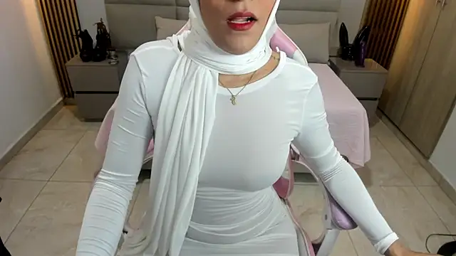 Snapshot of Zulema_hamdi chatting on 03.02.25 Zulema hamdi online show from 03.02.25