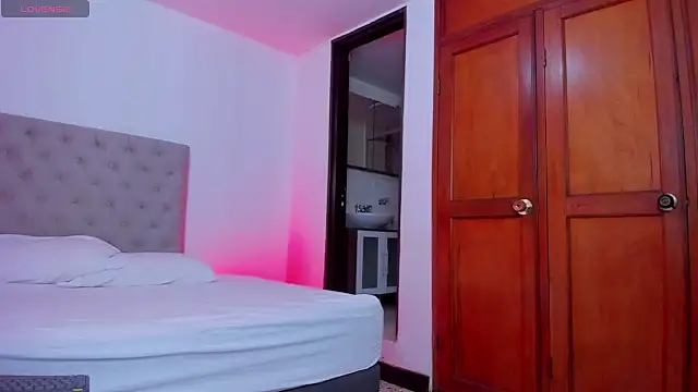 Dayana  Ospina online show from 03.06.25