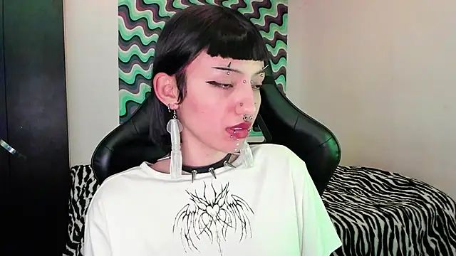 roxy toxic online show from 03.15.25