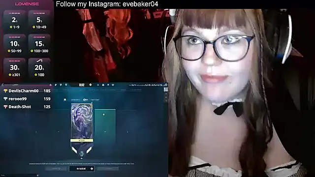 EveBaker04 online show from 03.14.25