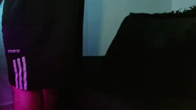 Snapshot of Lliam_2 chatting on 09.09.25 Lliam 2 online show from 09.09.25