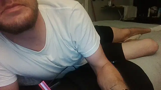 biggzee6 online show from 02.24.25